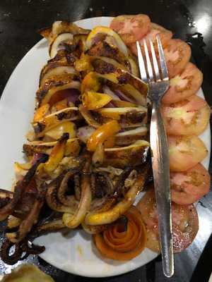 Alma's Grill And Resto