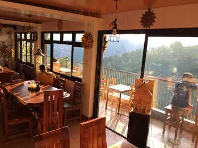 Via Von Joy Restaurant & Cafe