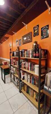 Roo's Cafe. The Taste Of Oz