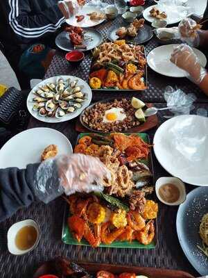 Redsnapper Seafood Hub