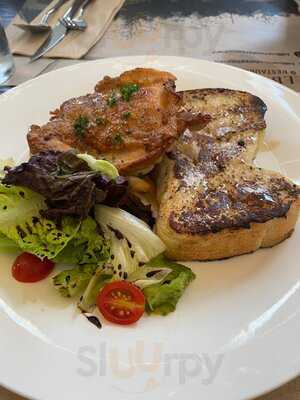 Hillbarn Cafe And Restaurant