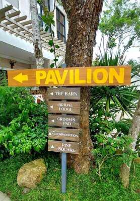 Hillbarn Cafe And Restaurant