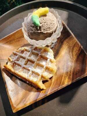 Craze Cafe & Creperie Bohol