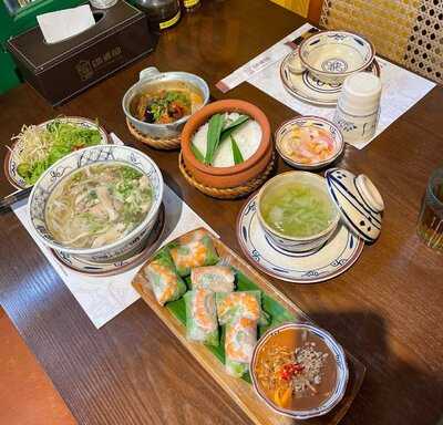 Em Ha Noi - Em Ha Nội Restaurant