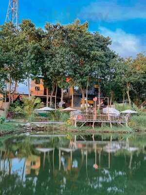 Govantes Bistro & Cafe