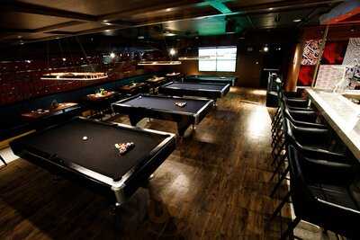 Mansion Sports Bar & Lounge