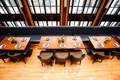 Mansion Sports Bar & Lounge