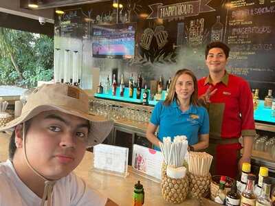 Pool Bar: Oven, Fire Pit, Grill At Edsa Shangri-la, Manila