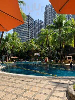 Pool Bar: Oven, Fire Pit, Grill At Edsa Shangri-la, Manila