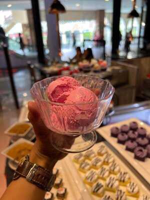 Tong Yang Venice Mckinley