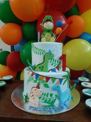 Sugar Flow Cakes And Pastries