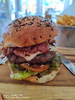 Billyjean's Bistro & Restaurant