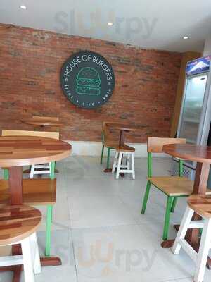 House Of Burgers