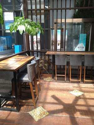 Garden Cafe By Hotel H2o