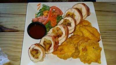 Cosecha Restaurant & Pizza