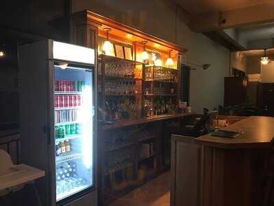 Capronne Pizza Bar & Tapas