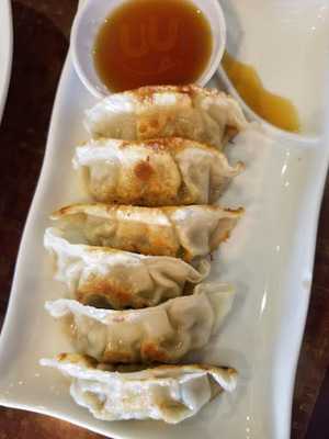 Sake Japanese Cuisine & Sushi Bar