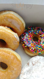 Supreme Donuts