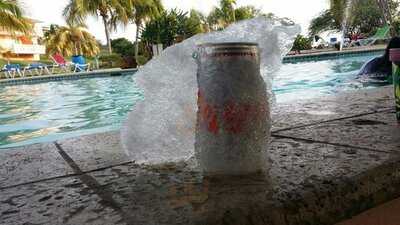 Cayo Pirata Bar & Grill