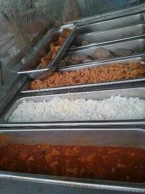 Restaurante Sabores Tropicales