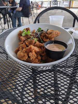 Plaza Platos Y Copas