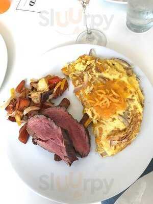 Plaza Platos Y Copas