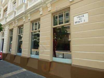 Buns Burger Shop, Old San Juan