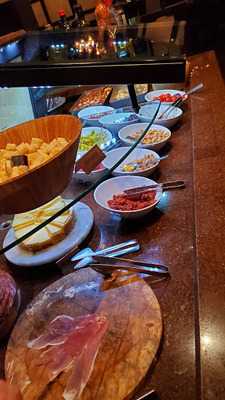 Aroma Wine & Coffee Lounge