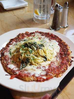 The Cheescake Factory Plaza Las Americas