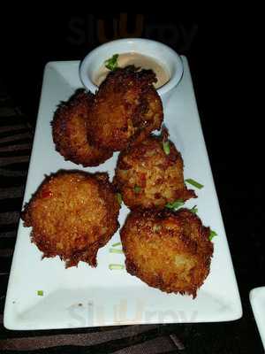 Carlis Fine Cafe And Piano Bar And Restaurant