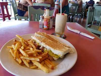 Iguana Bar Restaurant