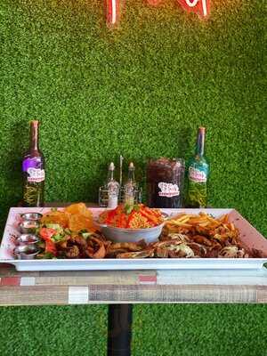 Algo Va A Pasar Restaurante