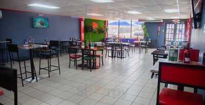 Algo Va A Pasar Restaurante