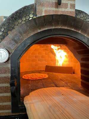 Ombra Italian Eatery