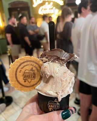 Anita La Mamma Del Gelato