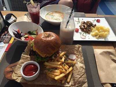 Ресторан-бар "ПИРС" Old Boys