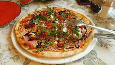 Ресторан семейных рецептов "Оливье"