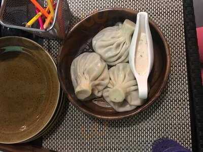 Пхали & Хинкали