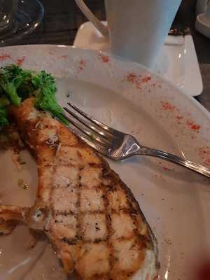 Раковарня Зина и Море