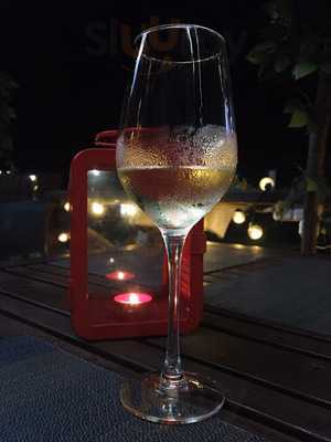 Раковарня Зина и Море