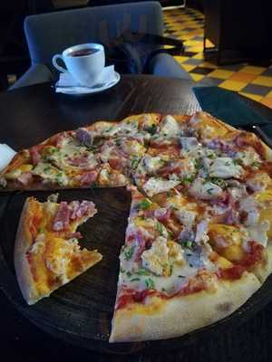 Пить кофе Mini Cooper