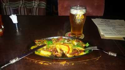 Энди Таккер