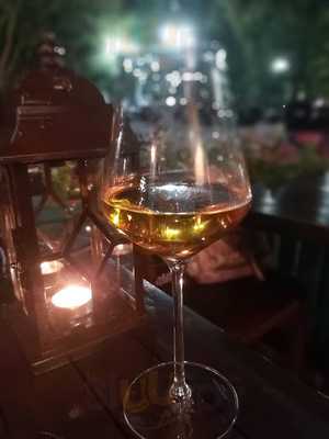 Винный бар Mozart Wine House