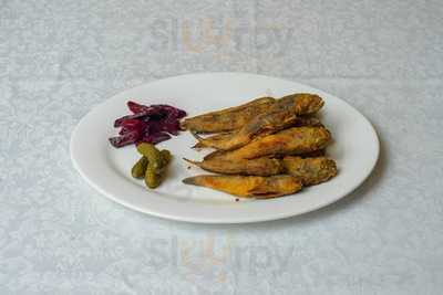 Бенина мама