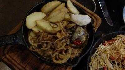 Бекон и Джон