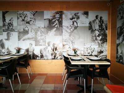 Устричныи Бар Амa