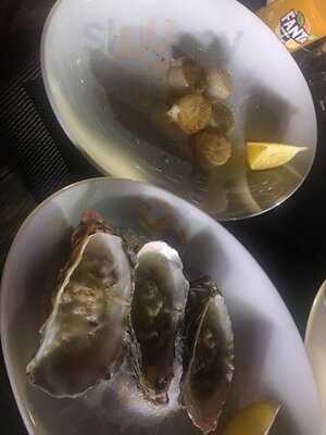 Устричныи Бар Амa