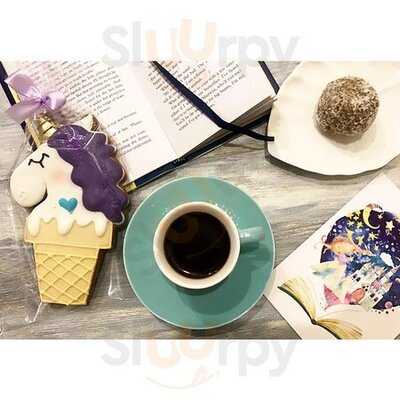 И еще один единорог