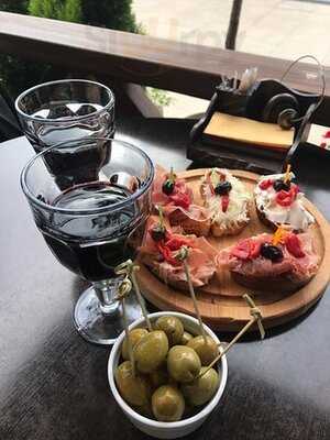 Гастрономический бутик Moncasa Gourmet