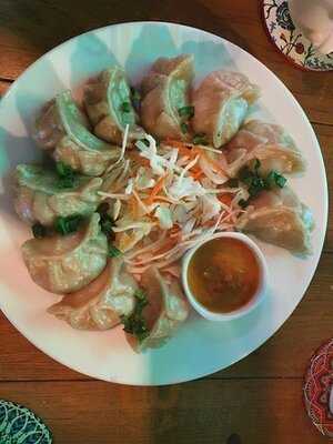 Мамочка Момо